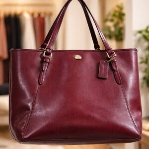 COACH Mollie Tote In Burgundy Leather.